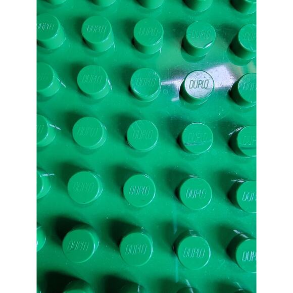 Lego DUPLO Base Plate 15x15 Inches, or 22x22 Studs - Picture 5 of 5